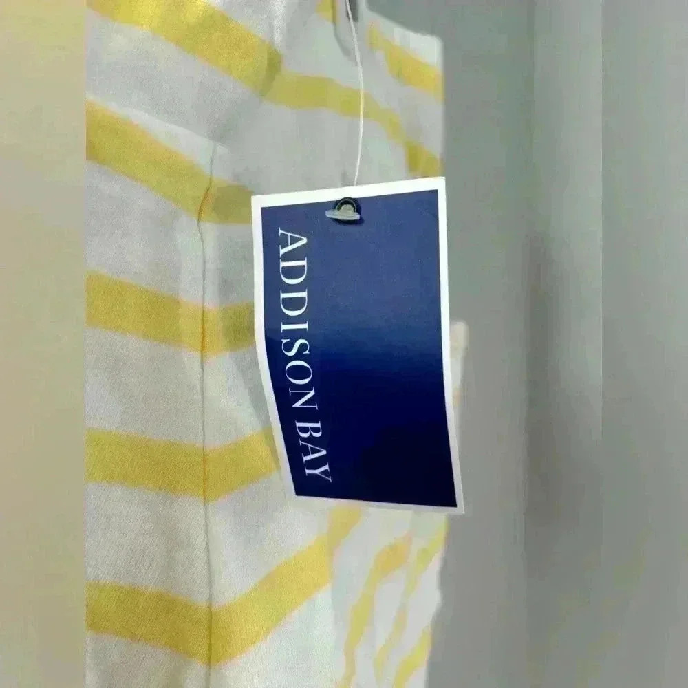 Addison Bay Quince Short Breakpoint Yellow White Striped NWT - Picture 4 of 6